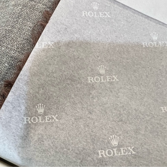 NWT Rolex Unisex, Brown & Gray Scarf, new, complete with original box and paper - Picture 13 of 16